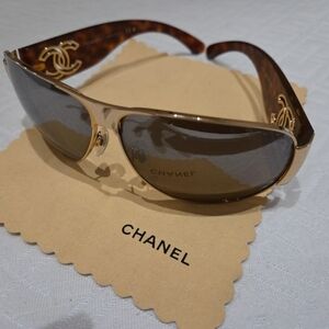 Chanel Metal Gold  Frame Sunglasses with CC logo Accents
